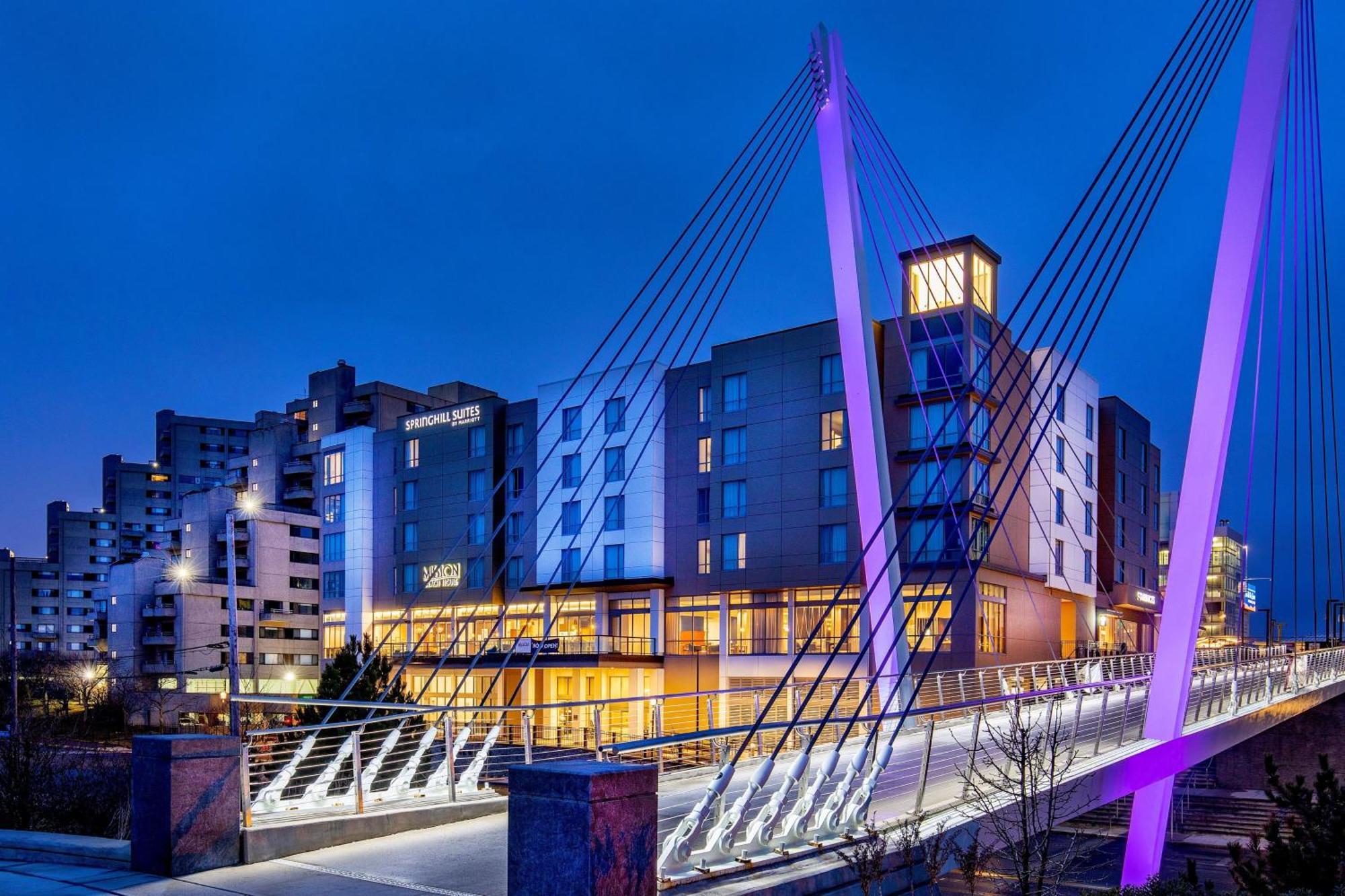 Springhill Suites By Marriott Boston Logan Airport Revere Beach Eksteriør bilde